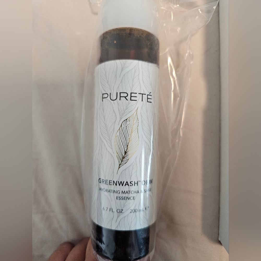 Pureté Greenwash Dew Hydrating Essence 200ml NIB